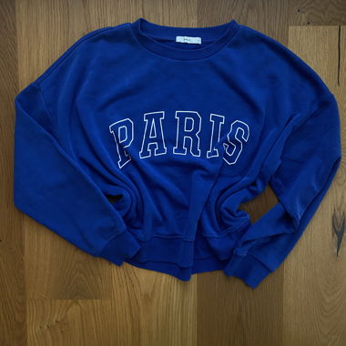 Blauer Pulli mit Paris Print