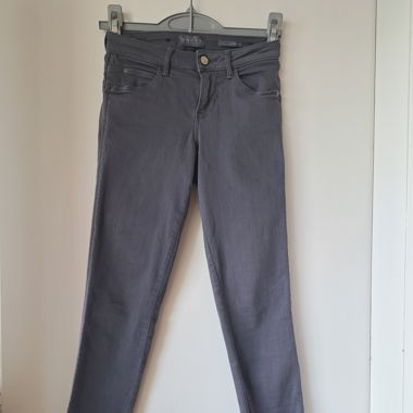 Jean Guess femme taille 24 (32/34)