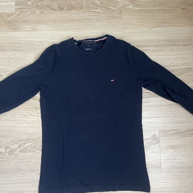 Tommy Hilfiger Long-Sleeve T-Shirt