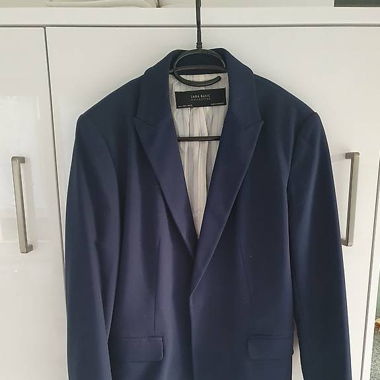 Neuer, blauer Blazer von Zara (Gr. L)