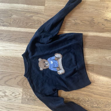 Subdued Sweater with Teddy Bear XS