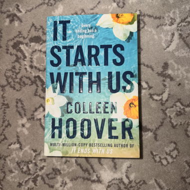 Libro It Starts With Us