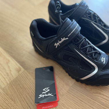 Spiuk biking shoes- brand new
