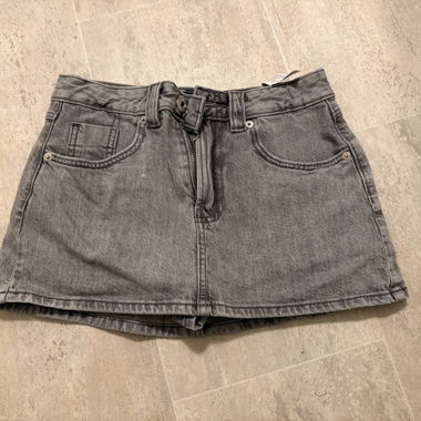 Stradivarius skorts
