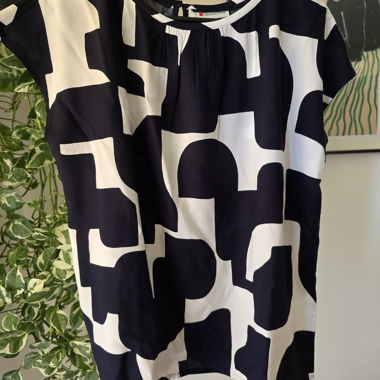 Chemise noir et blanc - aérée et légère