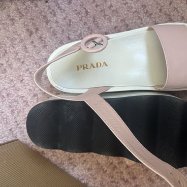 Chaussures Prada