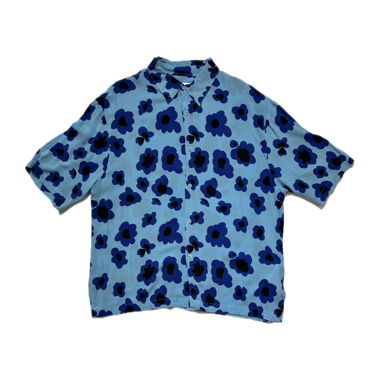 Camicia Sandro a maniche corte con fiori blu