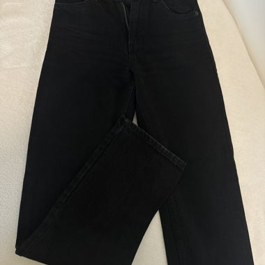 Schwarze Hosen