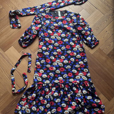 Blumenkleid aus einem Yves Saint Laurent Stoff