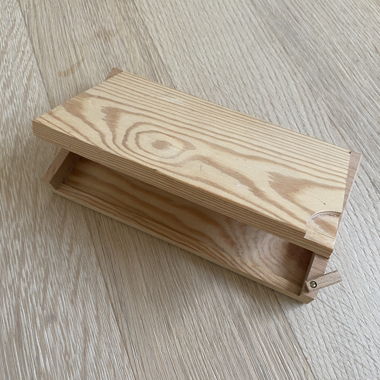 Holz-Kasten mit Deckel