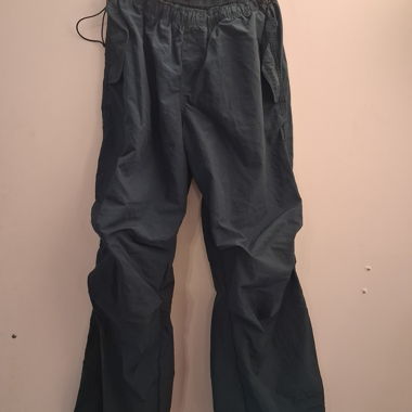 Y2K Style Parachute Pants (M)