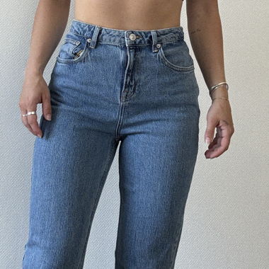 NA-KD high rise jeans with inner seam ankle detail