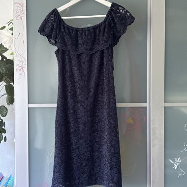 Abito in pizzo blu scuro