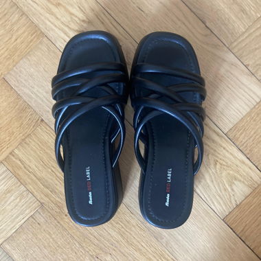 Sandalen in perfektem Zustand