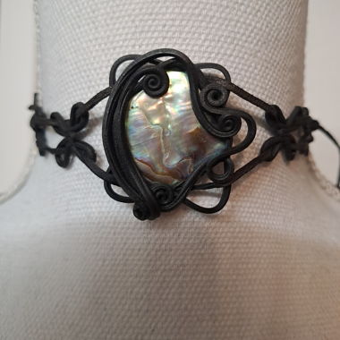 Collana choker a conchiglia