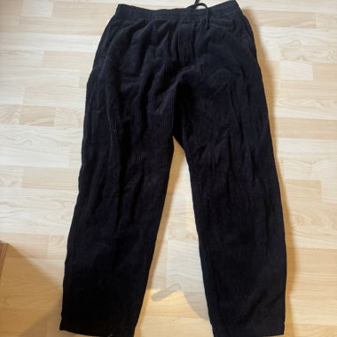 Pantalon côtelé noir