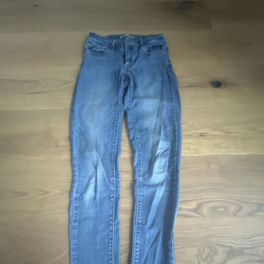 Levis Jeans 