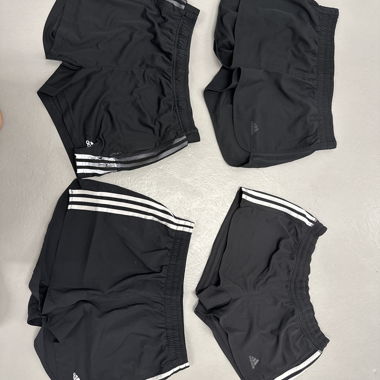Pantaloncini sportivi Adidas