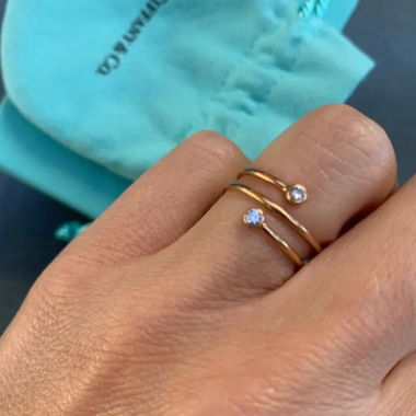 Tiffany's Rosé Gold Ring mit zwei Diamanten 