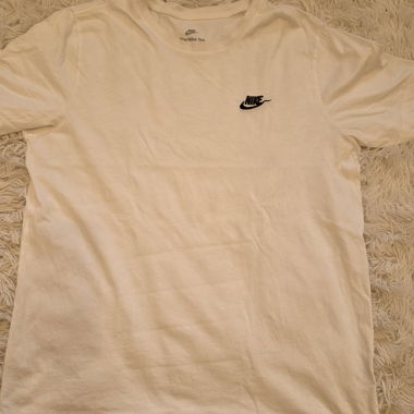 T-shirt Nike taille L blanc