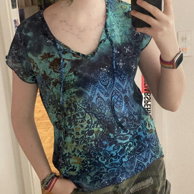 gemustertes Kurzarmshirt