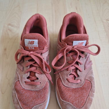 Sneakers New Balance Gr. 40 lachsfarbig