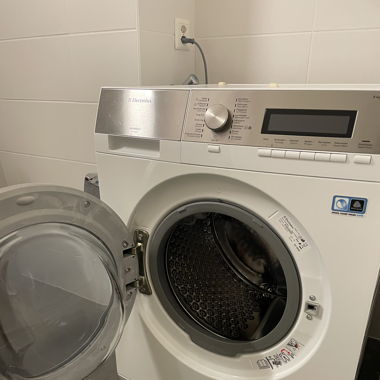 Machine à laver en très bon état 