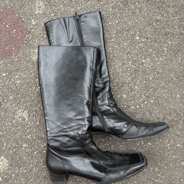 Bottes hautes en cuir noir
