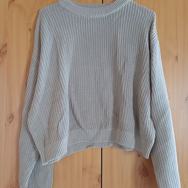 Beige pullover 