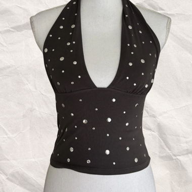 Schwarzes Halter-Crop-Top
