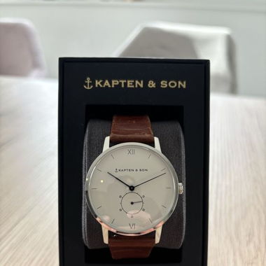 Uhr Kapten & Son