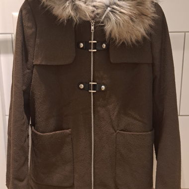 Damen-Winterjacke mit Kunstpelz