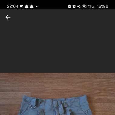 Kurze elegante Hose