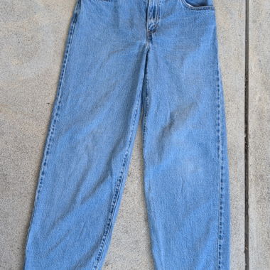 Levi's Jeans (Baggy Dad)