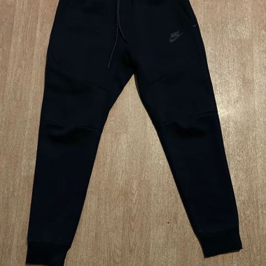Nike black tracksuit pants