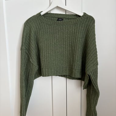 Urban Outfitters cropped sweater
