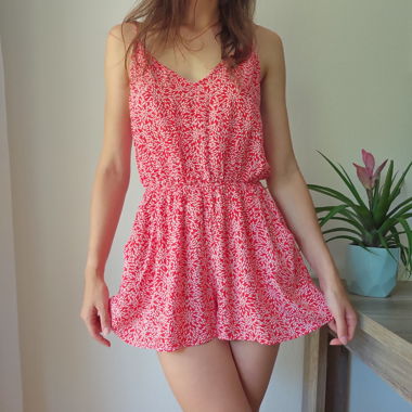 Combishort fleuri rouge