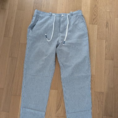 Gestreifte Hose