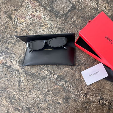 YSL / Yves Saint Laurent SL 557 SHADE wie neu!