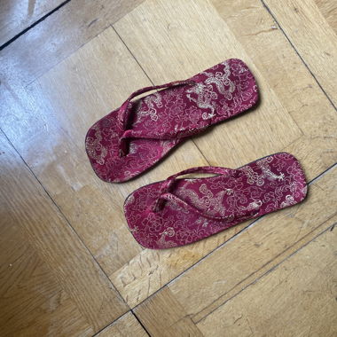 FlipFlops Weinrot mit Goldmuster