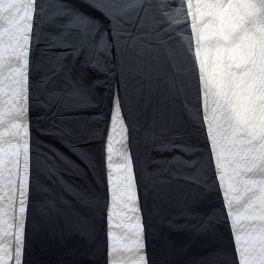 Pantaloni da tuta a zampa con bande laterali