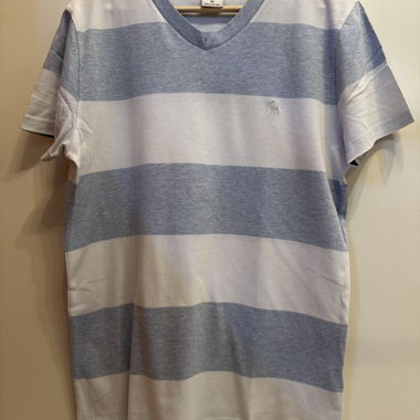 T-shirt Abercrombie et Fitch