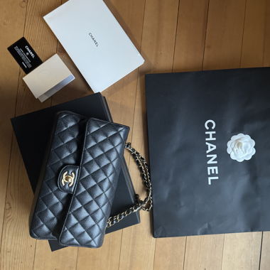 Chanel Flap Bag Medium in Kalbsleder