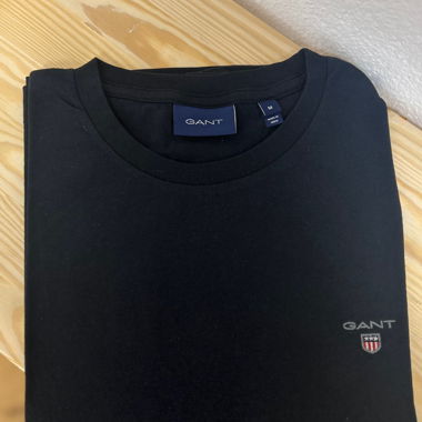 Black GANT T-shirt Size M