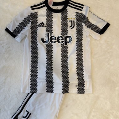 Maillot Juventus avec short