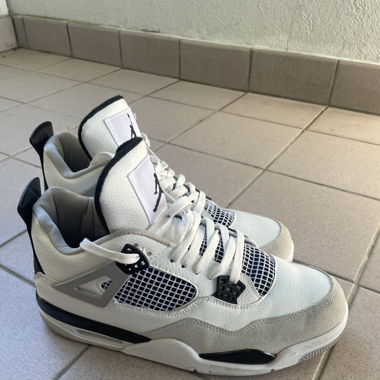 Jordan 4 military black