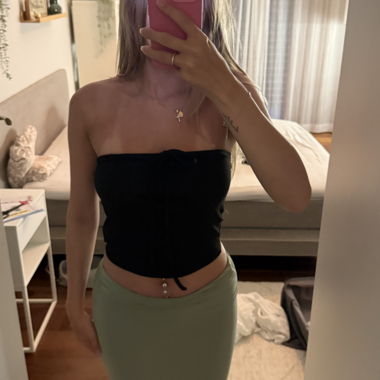 Top Bandeau noir avec boucle