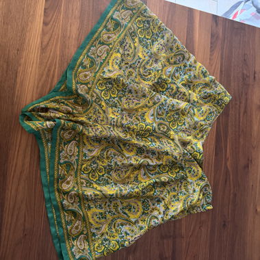 Pantaloncini motivo paisley