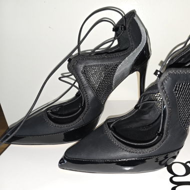 Gwen Stefani high heels 