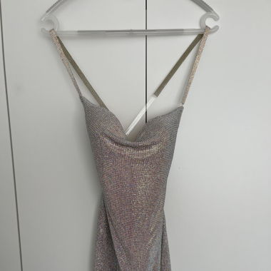 Funkelndes Minikleid, Silber